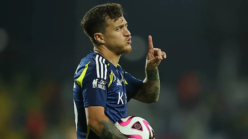 النصر ينفي وجود مفاوضات مع نيوم بشأن انتقال أوتافيو