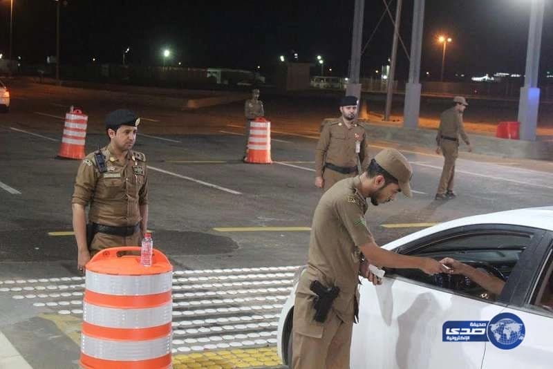 100 ألف ريال والسجن عامين عقوبة نقل الحجاج بدون تصريح