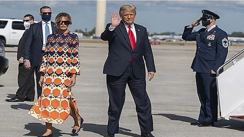 بالفيديو.. “ميلانيا” ترفض الوقوف بجانب ترامب بعد وصولهما إلى فلوريدا