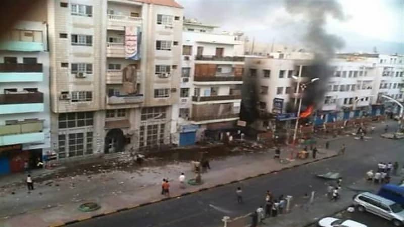 انفجار عبوة ناسفة على الطريق المؤدي إلى مقر قيادة التحالف العربي بعدن