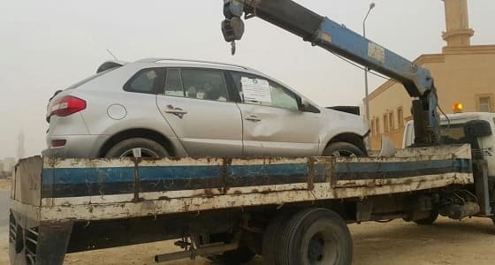 بالصور.. إزالة 25 مركبة تالفة ببلدية الشمال