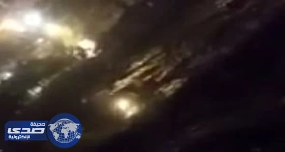 بالفيديو.. السيول تجرف السيارات في الداير وتنسيق لصيانة وفتح عقبة الصلالة