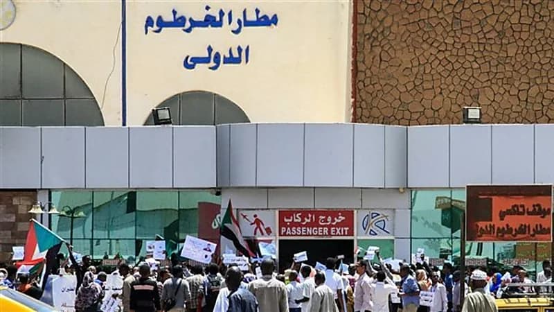 الطيران المدني السوداني يعلن إعادة فتح مطار الخرطوم