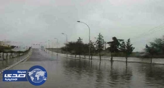 أمطار متوسطة على مركز الشبحة بمحافظة أملج