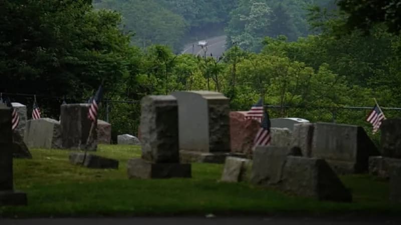 جنازة تتحول لحادث دهس بسبب الميراث