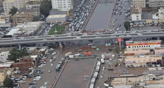 أمين جدة يطالب بمنحه فرصة للرد على المشككين بشأن أزمة الأمطار