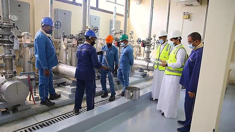 استخدام الأشعة فوق البنفسجية في تعقيم وفلترة ماء زمزم