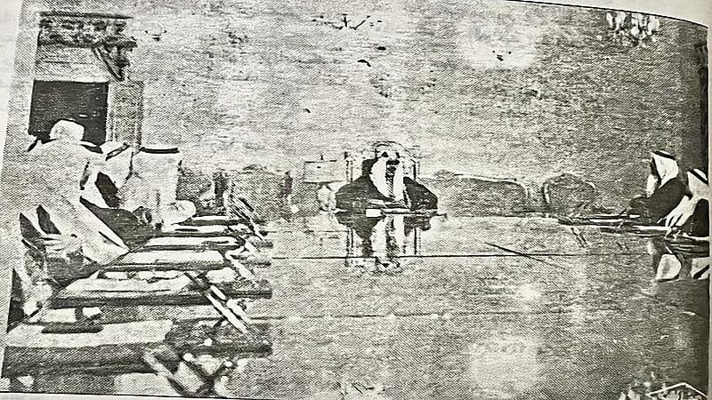 صور نادرة للملك سعود مع عدد من الوزراء