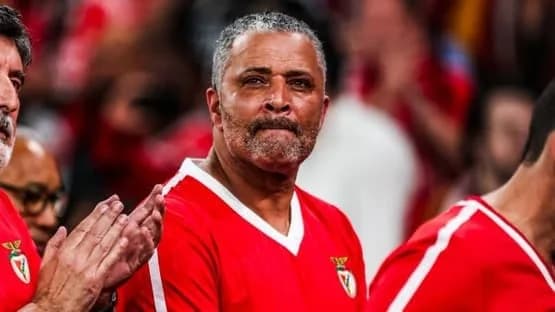 لاعب بنفيكا وباريس السابق يقود سيارة أوبر بسبب الديون