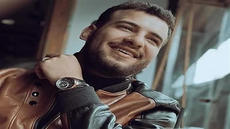 مطرب مصري يصاب بالخرس