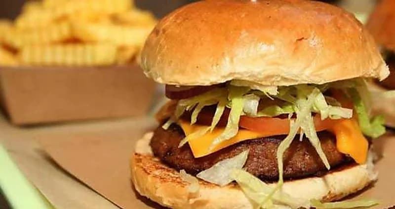 أطعمة لا ينصح بتناولها في وجبة العشاء