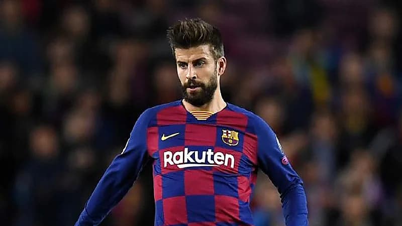 بيكيه : لم أرتدي قميص برشلونة لأحل في المركز الثالث