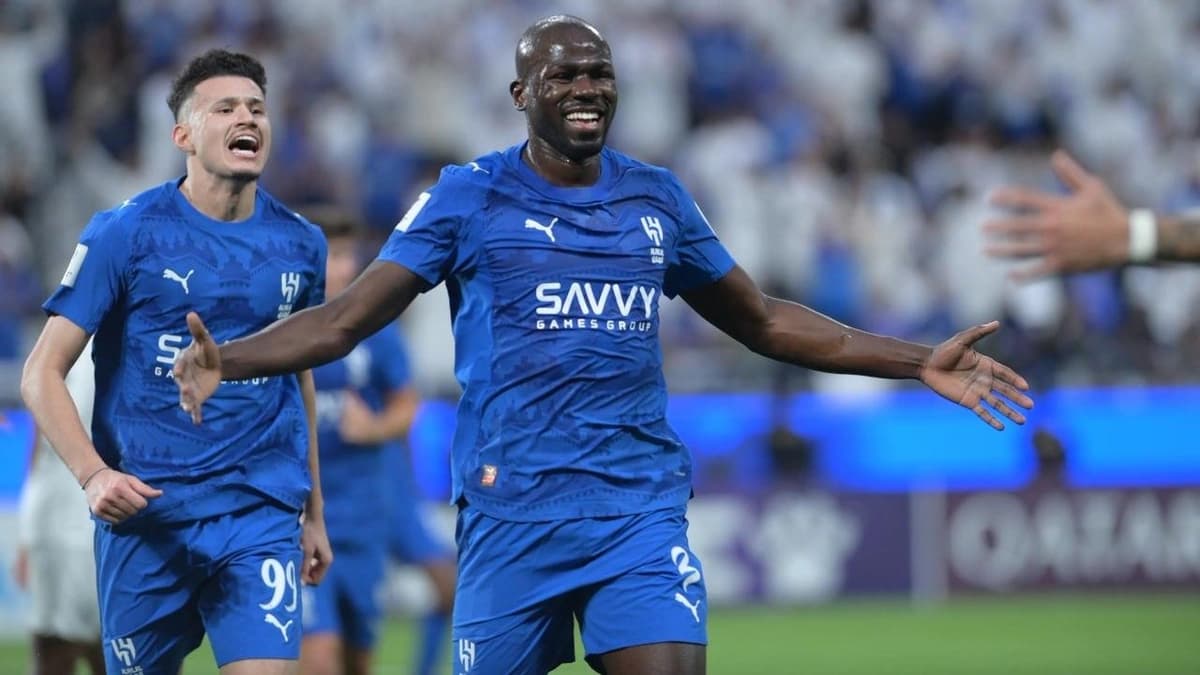 الهلال يتغلب على السد بثلاثية .. صور
