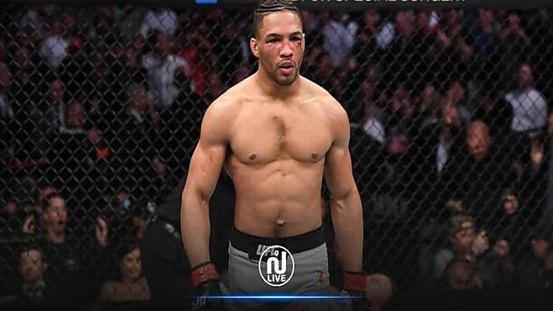 مقاتل أمريكي يشهر إسلامه