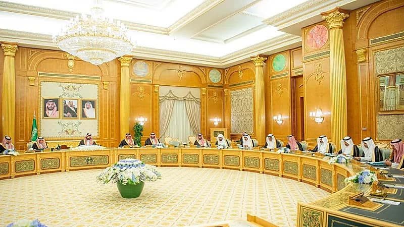 مجلس الوزراء يوافق على وثيقة مشروع تخصيص مصنع الملابس والتجهيزات العسكرية