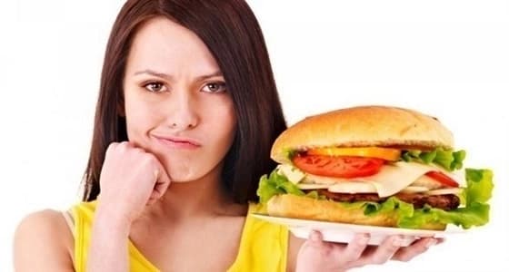دراسة: الوجبات السريعة " عدو " جسم الإنسان