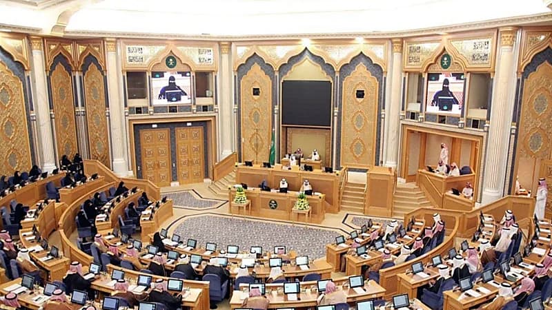 الشورى يُطالب وزارة الرياضة لاستثمار ملاعب وصالات المدارس النموذجية