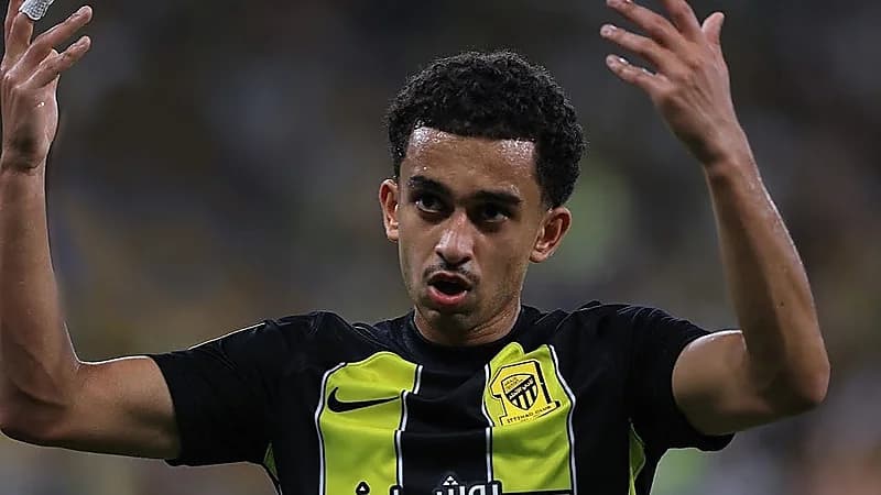 أندية روشن تستهدف الغامدي واللاعب متمسك بالاتحاد