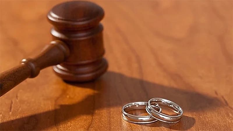 امرأة في دعوى طلاق: اتهمنى بالخيانة بعد 24 سنة زواج