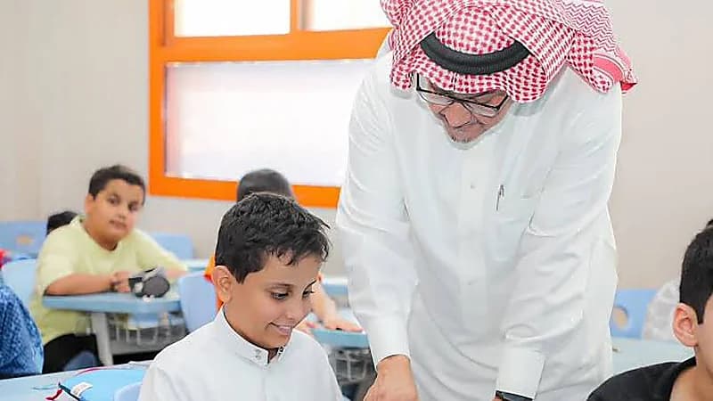 التعليم توقف إدخال إجازات المعلمين عبر "نور" وتعتمد "فارس" بديلاً