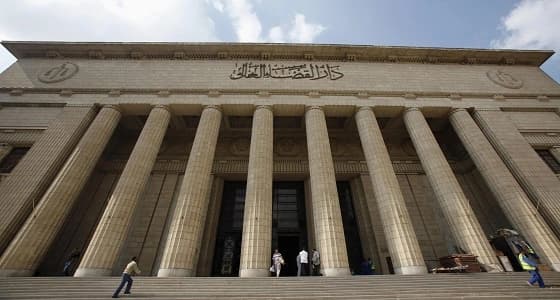 الإطاحة بمصرية حاولت إرغام زوجها السعودي على توقيع إيصالات أمانة