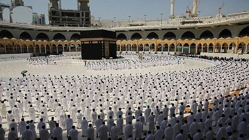 تخصيص مديرين مناوبين لراحة ضيوف بيت الله الحرام