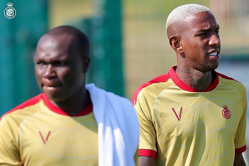 تطورات جديدة بشأن مستقبل تاليسكا وأبو بكر