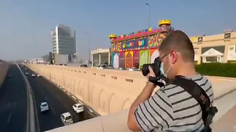 شاهد.. مقيم أردني يعبر عن وفائه للمملكة بالكتابة والتصوير