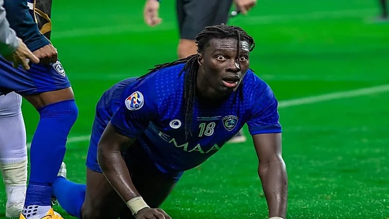 "كونيا سبور" يقترب من "غوميز"