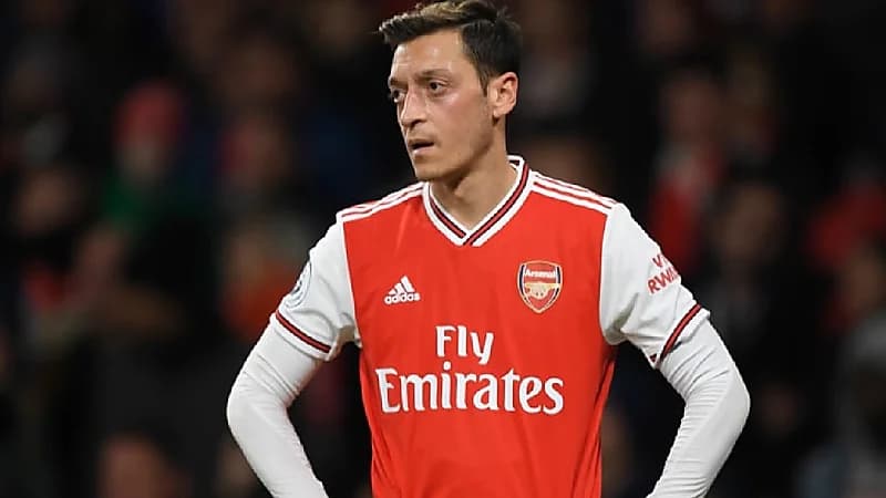 النصر يتحرك لضم "أوزيل"