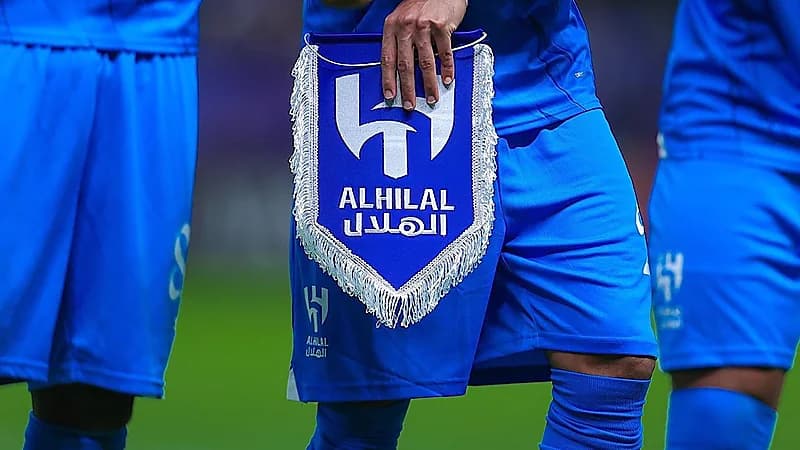الهلال يطلب التتويج في لقاء الطائي