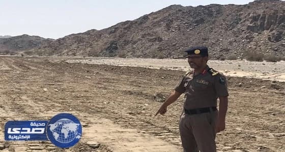 بعد مصرع 3 أطفال أشقاء.. " مدني الليث " يجبر شركة مقاولات على طمس حفرة كبيرة