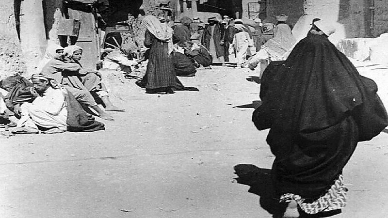 "لَئِن شَكَرْتُمْ لَأَزِيدَنَّكُمْ"..صورة قبل 69 عاما تكشف النعمة التي غيرت حياة السعوديين