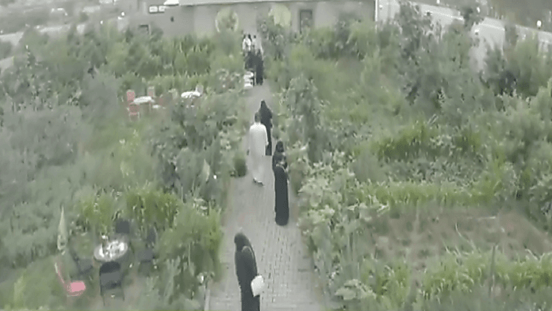 مواطن يجعل من مزارعه وأملاكه مزارا سياحيا في الباحة