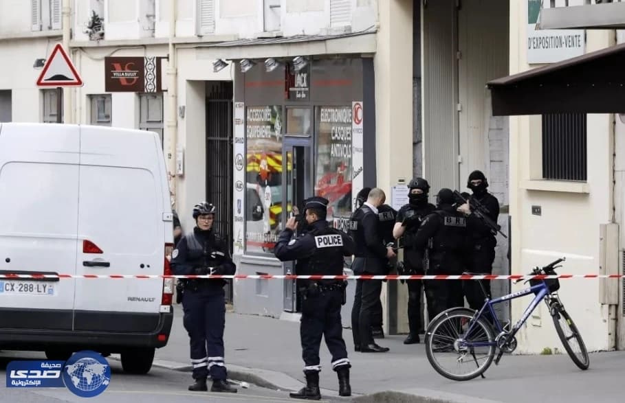 فرنسي يذبح والده وشقيقه بباريس