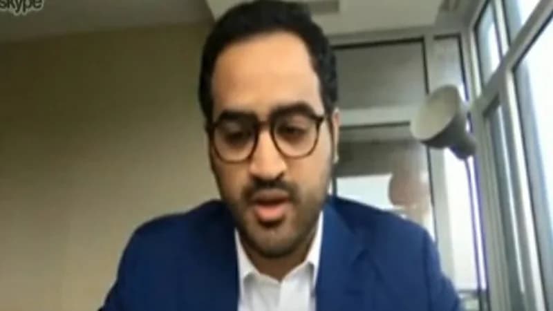 بالفيديو.. مبتعث سعودي يستخرج "دودة" خطيرة عاشت 9 سنوات في عين كندي