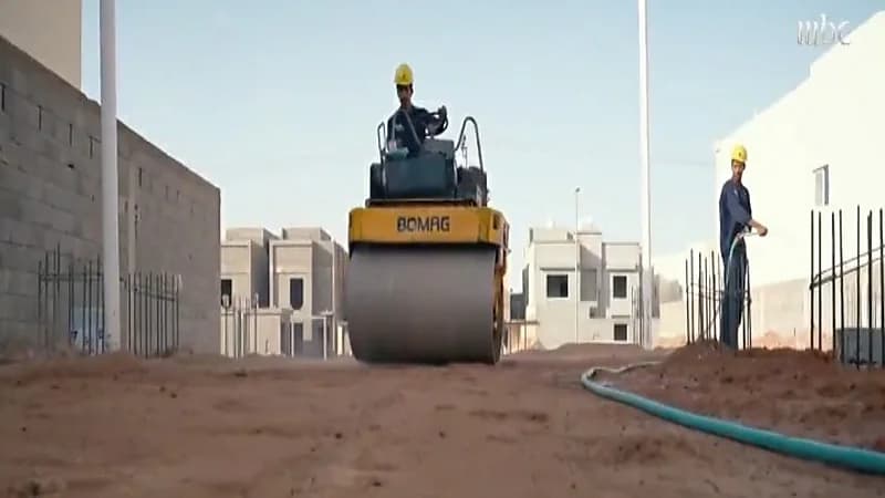 قصة 3 شبان من حائل يعملون في مهنة البناء بعدما كانت حكرا على العمالة الأجنبية "فيديو"