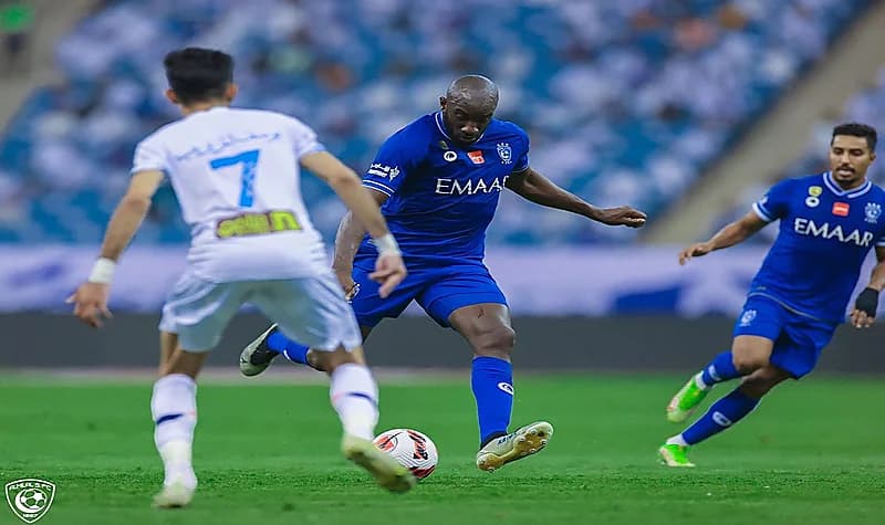 التعادل السلبي يخيم على مواجهة الهلال والباطن