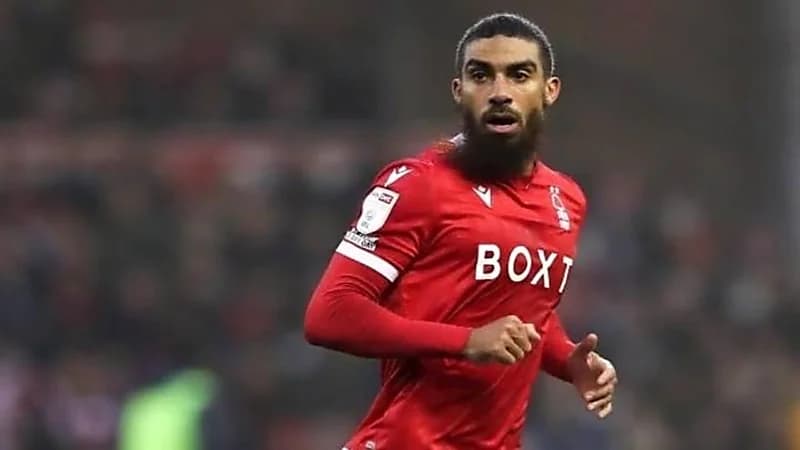 الأهلي يقترب من ضم غرابان