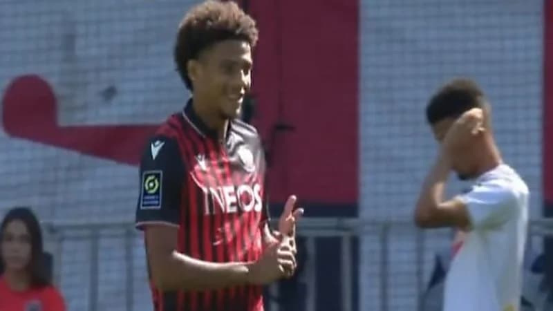 شاهد.. أسرع حالة طرد في تاريخ الدوري الفرنسي