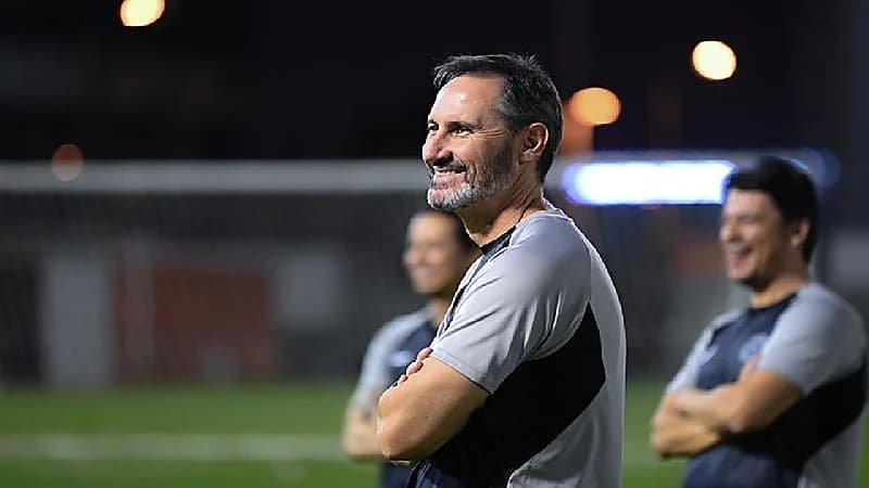 مدرب الشباب : أهنئ اللاعبين على ماقدموه أمام فريق بطل كالهلال