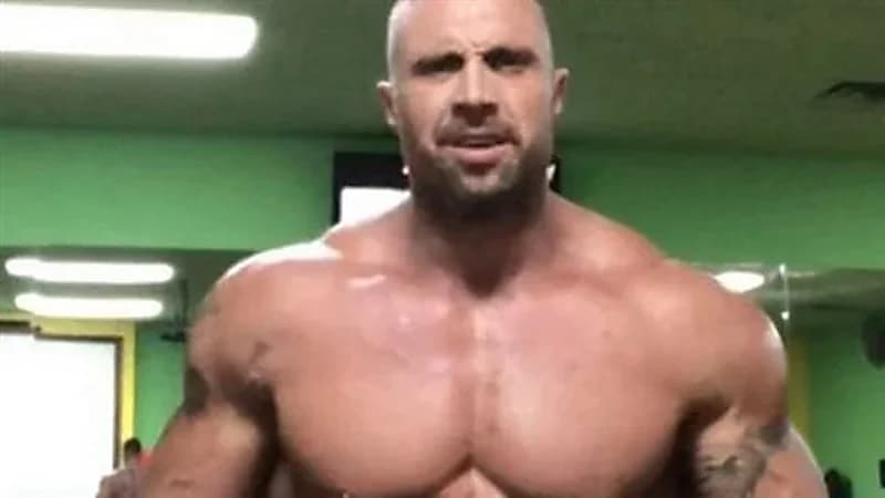 لاعب كمال أجسام يقتل طليقته حرقاً