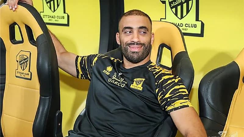 عرض مغري لـ "حمدالله" من نادي خليجي قبل التجديد مع الاتحاد