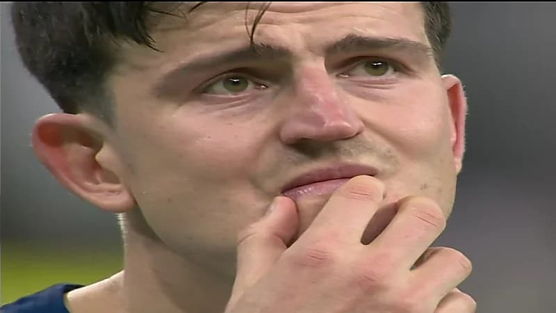 حزن وحسرة ماغواير بعد توديع إنجلترا مونديال قطر