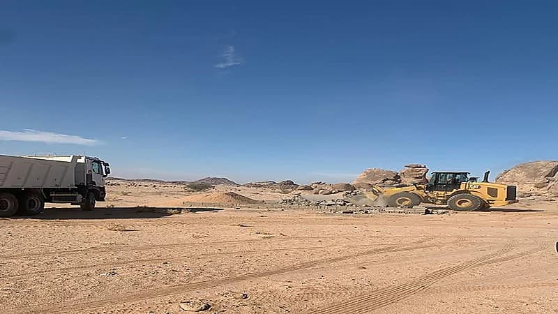 إزالة تعديات على أراضٍ حكومية بمساحة 381 مليون م2