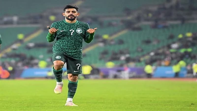 الأهلي يقترب من ضم سميحان النابت لصفوفه