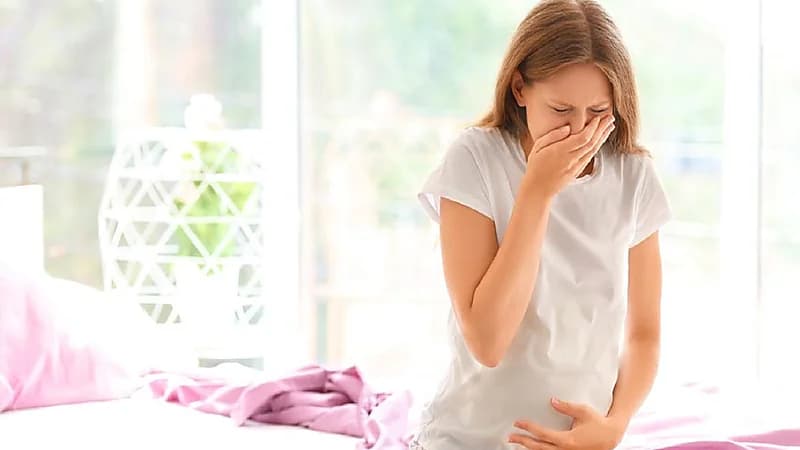 طريقة تقي المرأة الحامل من الحموضة وارتجاع المريء.. فيديو