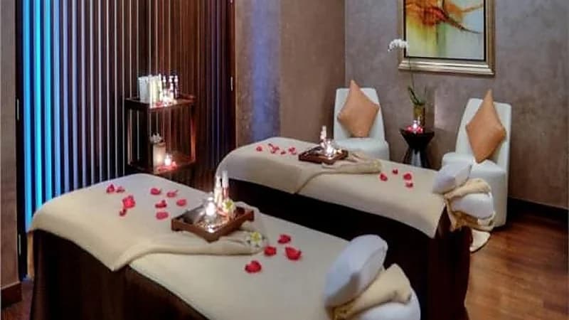 جلسة ماساج تكلف سيدة مصرية عقد ألماس