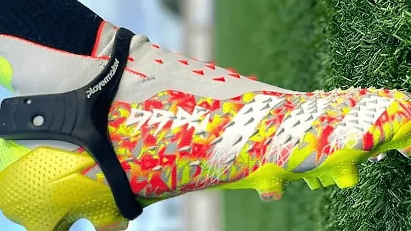 السماح باستخدام أنظمة تتبع الأطراف السفلية القابلة للارتداء في المباريات الرسمية