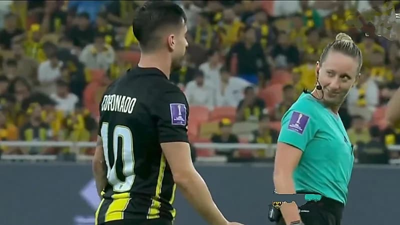 حكمة الاتحاد تلفت الأنظار بتصرفها تجاه كورونادو .. فيديو